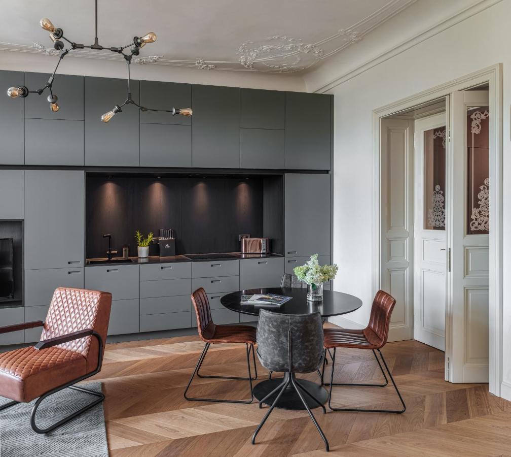 Mn6 Luxury Suites By Adrez براغ المظهر الخارجي الصورة